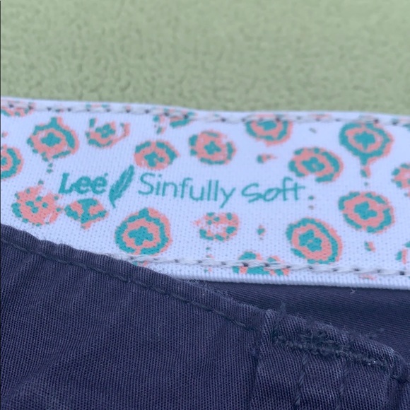 Capri pants - Picture 3 of 4